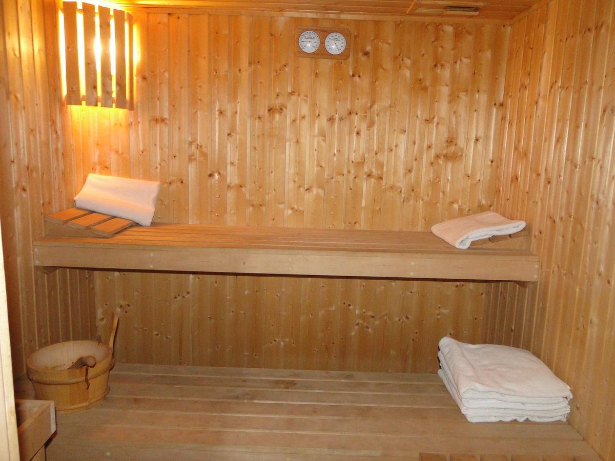 Bed and Breakfast Dwor Klembow Klembow Koscielny Exterior foto